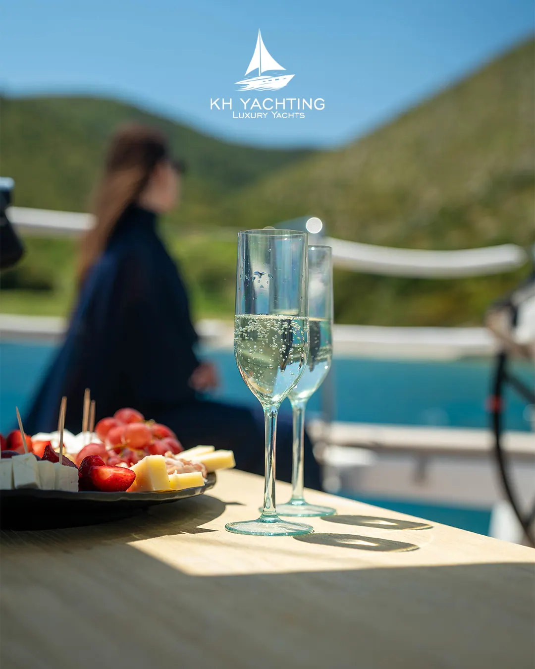 Prosecco service aboard Sea Witch