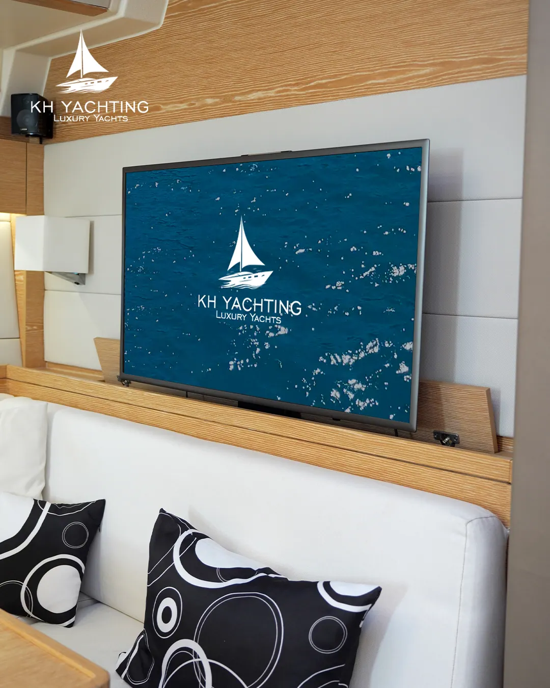 Salon screen aboard Sea Witch
